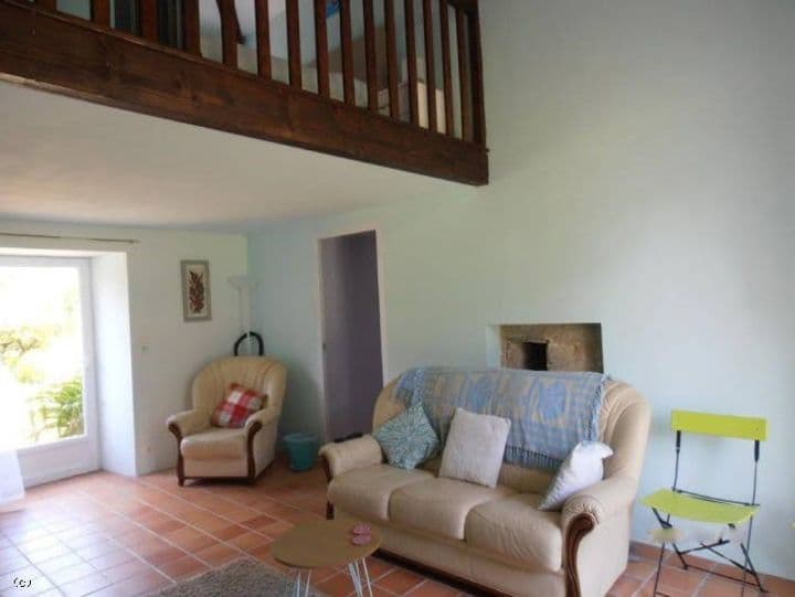 1 bedroom house for sale in Ruffec, France - Image 12