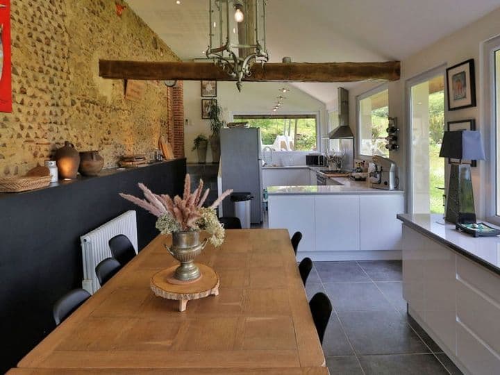 6 bedrooms house for sale in  France - Image 5