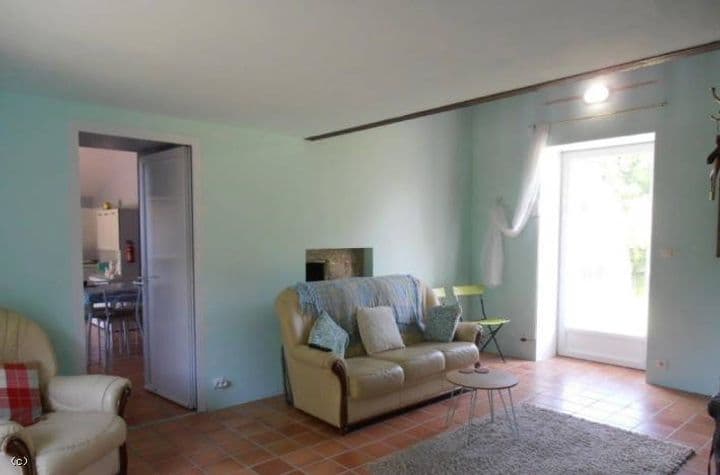 1 bedroom house for sale in Ruffec, France - Image 10