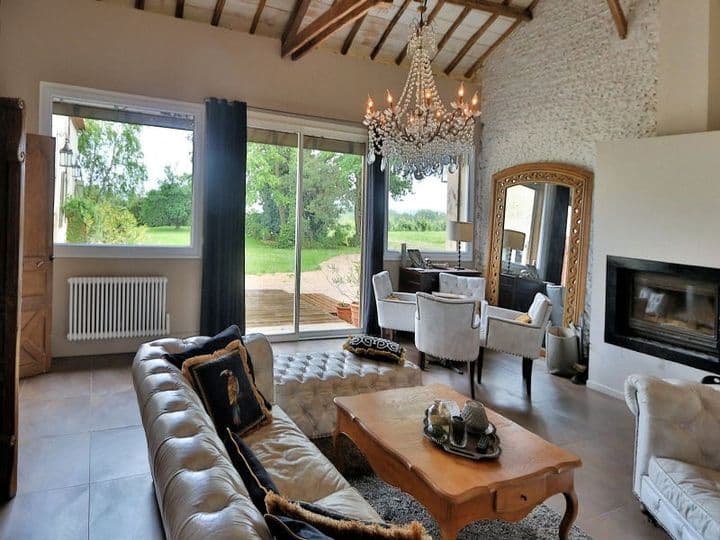 6 bedrooms house for sale in  France - Image 11