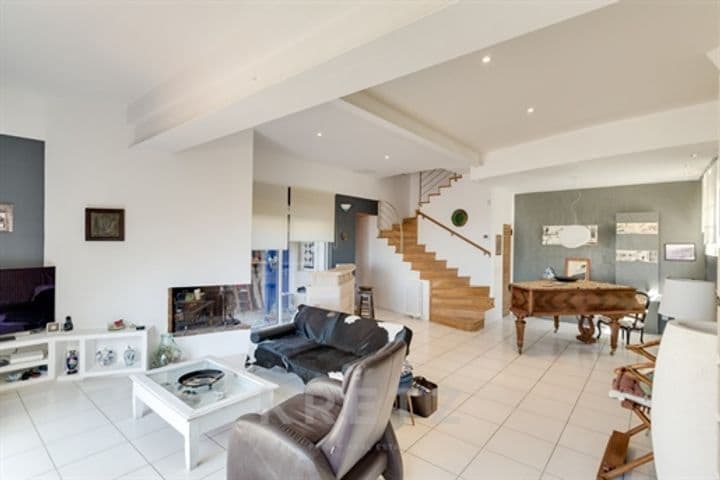 4 bedrooms house for sale in Marseille 8eme, France - Image 3