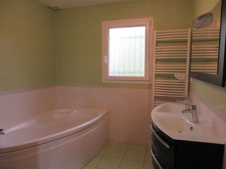 4 bedrooms house for sale in  France - Image 7