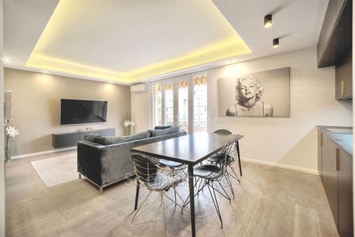 2 bedrooms apartment for sale in Cannes, France - Image 2