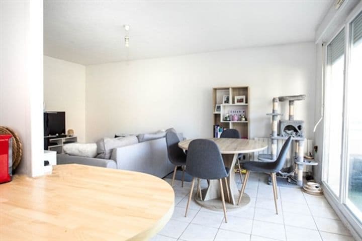 1 bedroom apartment for sale in Gex, France - Image 5