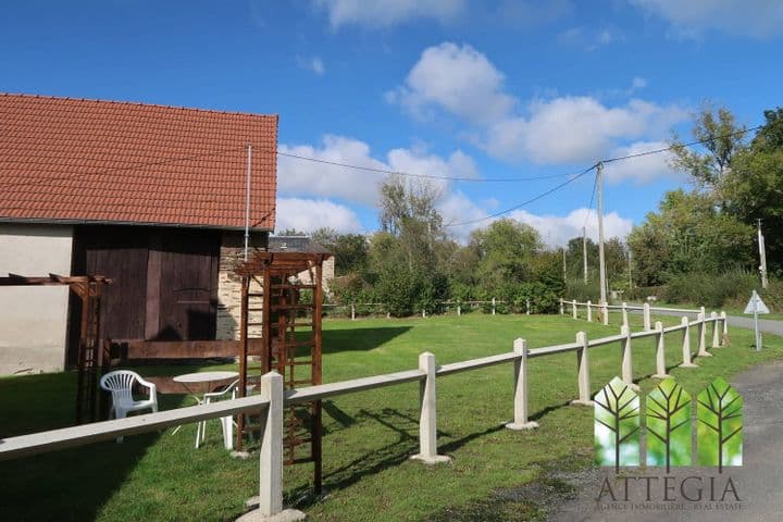 House for sale in Betete, France - Image 2