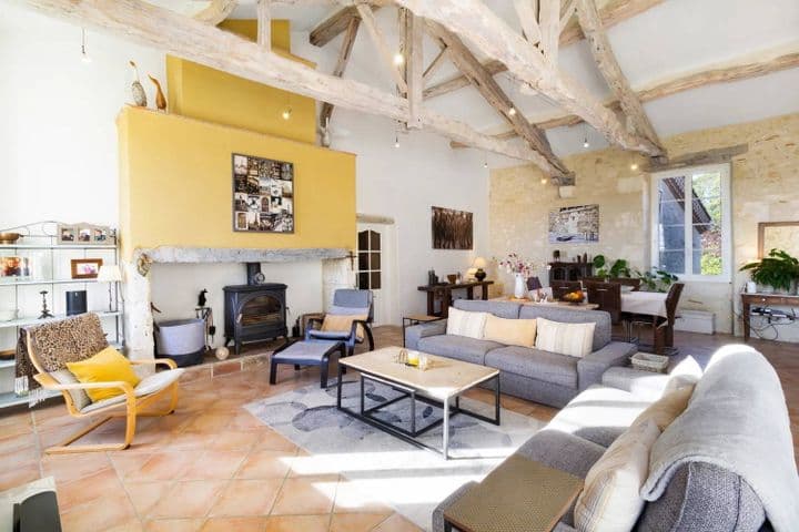 5 bedrooms house for sale in  France - Image 8