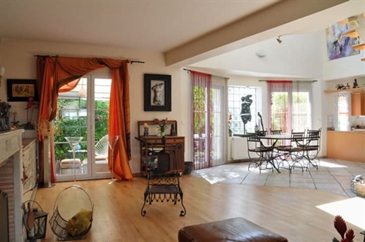 5 bedrooms house for sale in Les Lilas, France