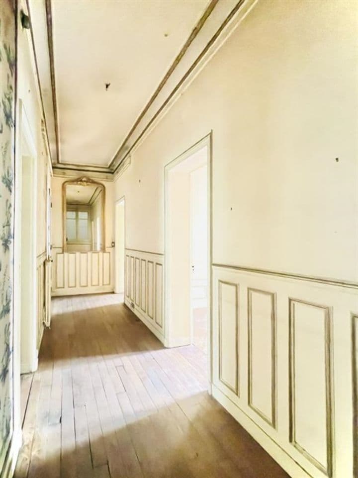 3 bedrooms apartment for sale in Paris, France - Image 4