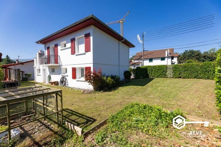 3 bedrooms house for sale in CAMBO LES BAINS, France - Image 2