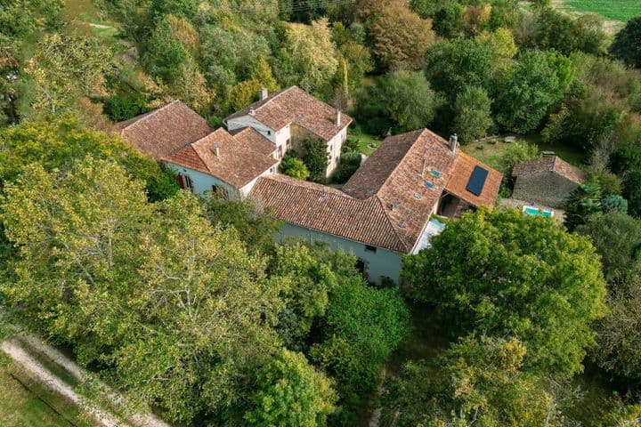 8 bedrooms house for sale in MANCIET, France - Image 2