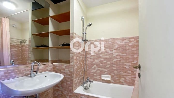 1 bedroom house for sale in  France - Image 9