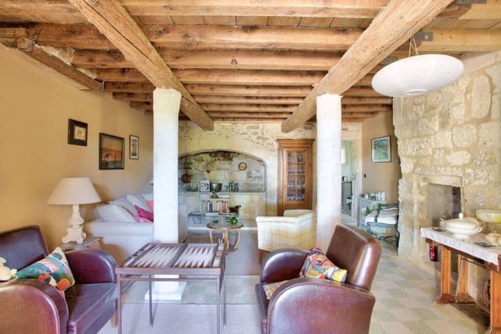 7 bedrooms house for sale in Arles, France - Image 2