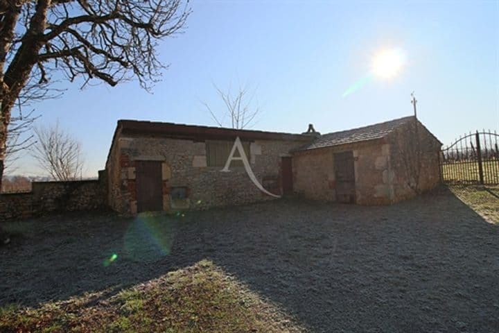 6 bedrooms house for sale in Puy-lEveque, France