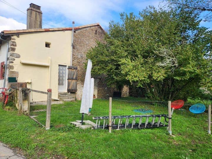 1 bedroom house for sale in BRILLAC, France - Image 2