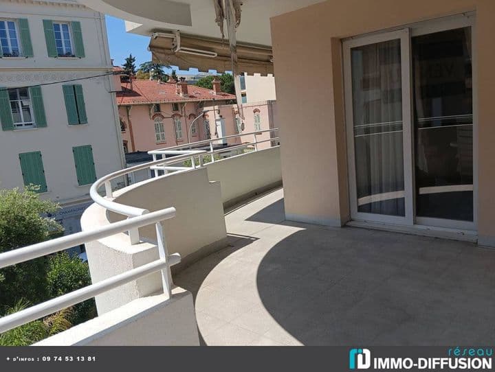 2 bedrooms house for sale in CANNES, France - Image 2