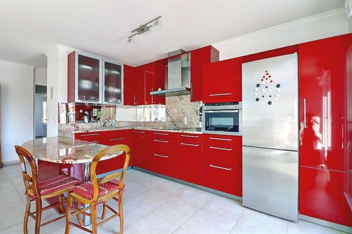 2 bedrooms apartment for sale in Frejus, France