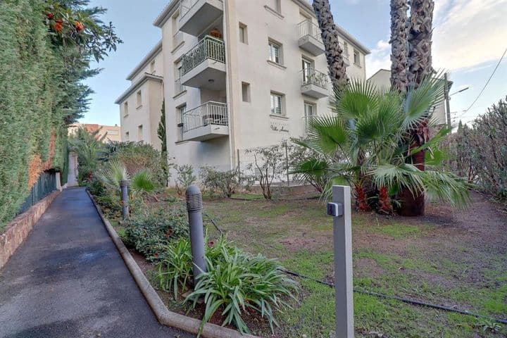 1 bedroom apartment for sale in Saint-Raphael, France - Image 4