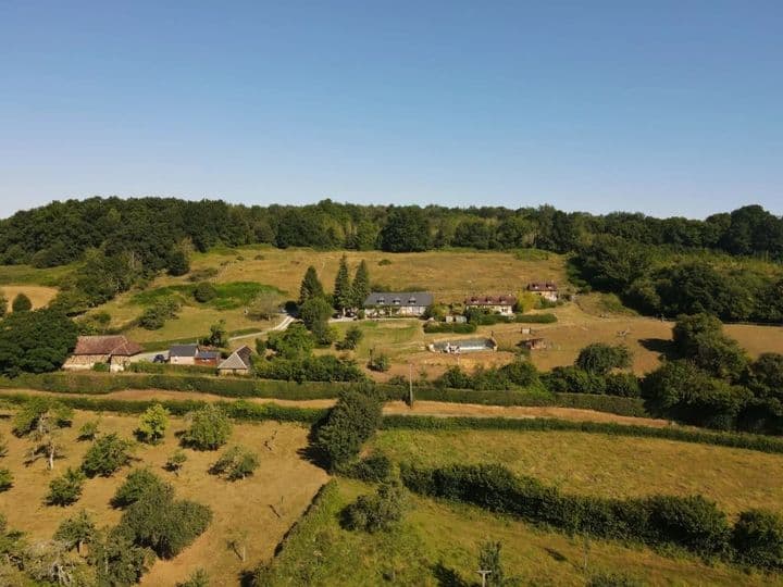 11 bedrooms house for sale in  France