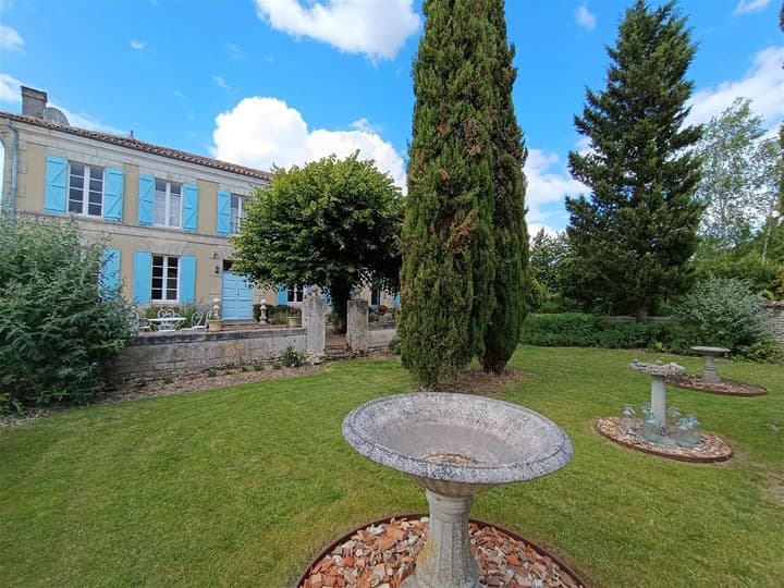 5 bedrooms house for sale in Charente-Maritime (17), France - Image 17