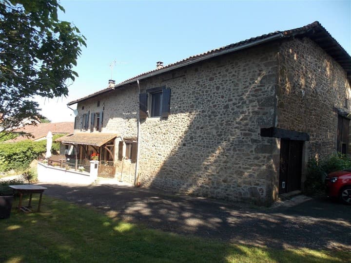 4 bedrooms house for sale in Haute-Vienne (87), France