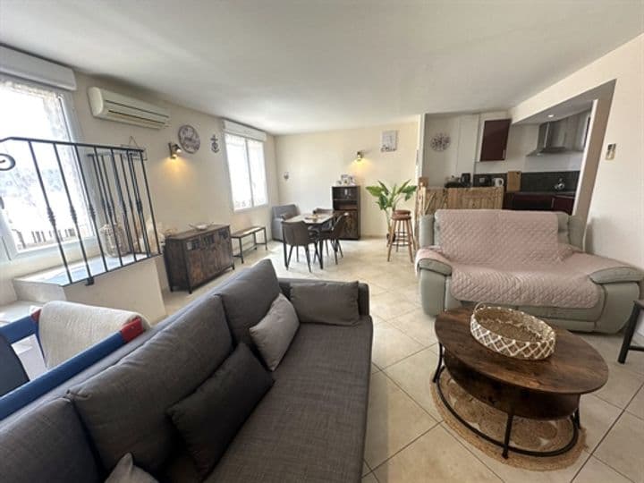 Apartment for sale in Saintes-Maries-de-la-Mer, France - Image 7