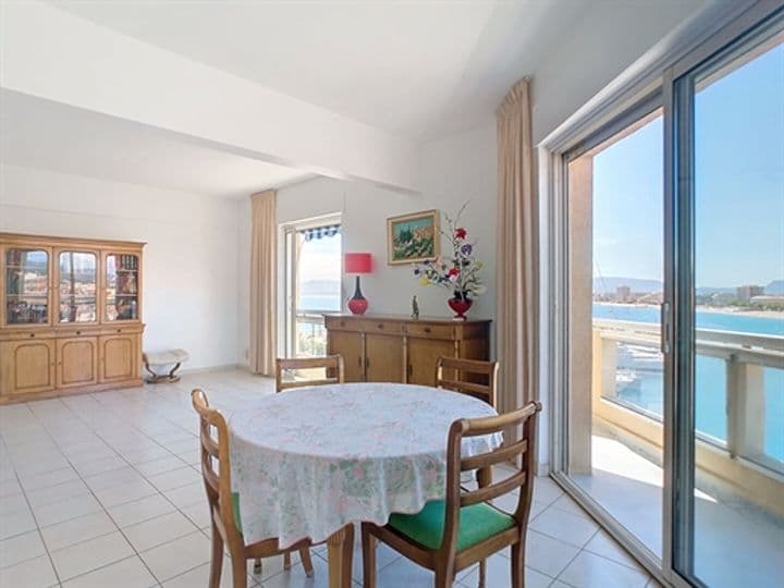 3 bedrooms apartment for sale in Saint-Raphael, France - Image 5