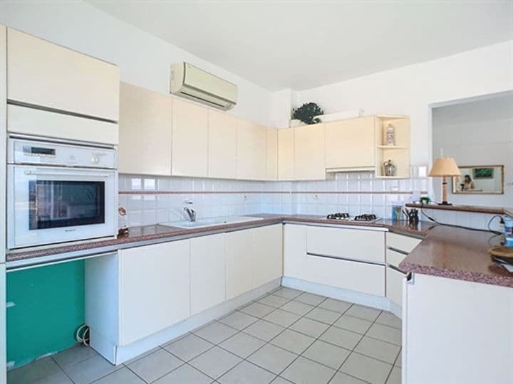 3 bedrooms apartment for sale in Saint-Raphael, France - Image 4