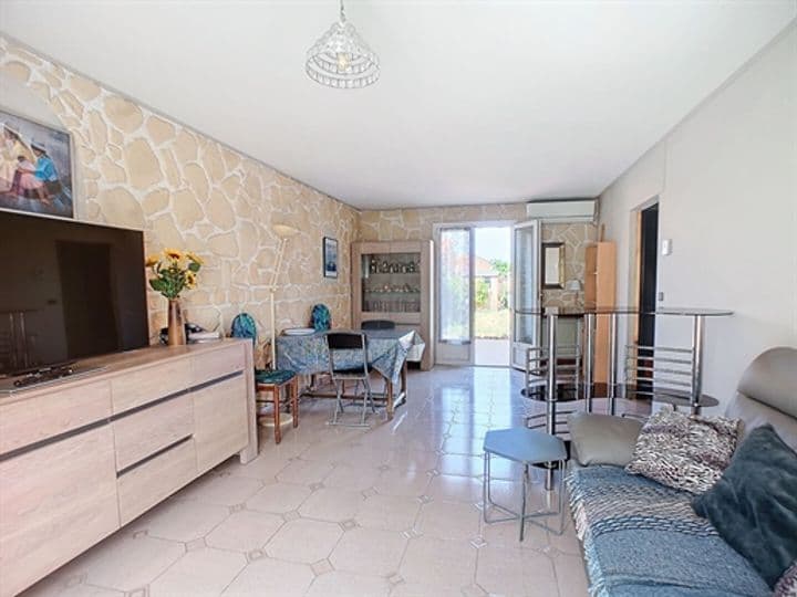 3 bedrooms house for sale in Frejus, France - Image 2