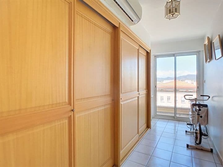 3 bedrooms apartment for sale in Saint-Raphael, France - Image 8