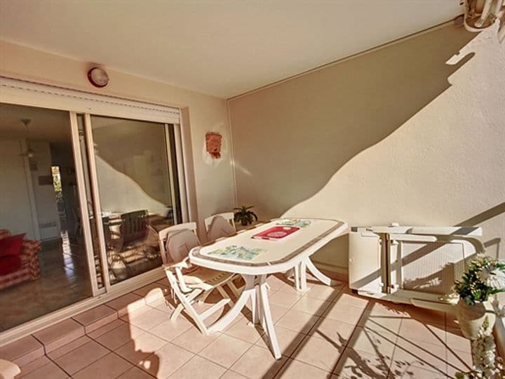 1 bedroom apartment for sale in Saint-Raphael, France - Image 6