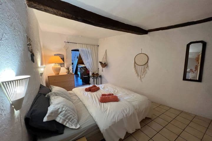 1 bedroom house for sale in  France - Image 5