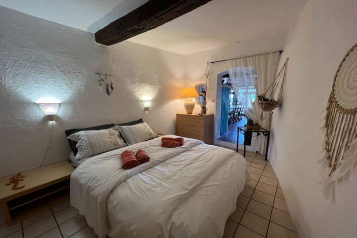 1 bedroom house for sale in  France - Image 4