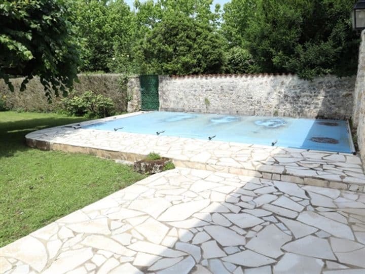 3 bedrooms house for sale in La Rochefoucauld-en-Angoumois, France - Image 2