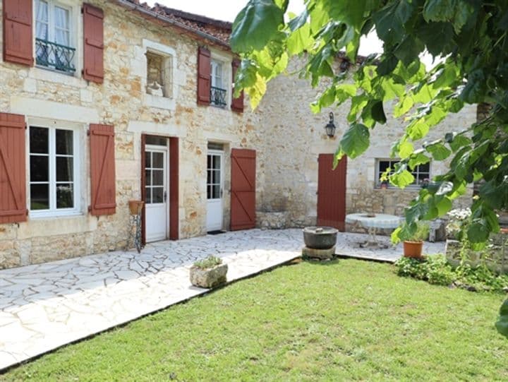 3 bedrooms house for sale in La Rochefoucauld-en-Angoumois, France - Image 4