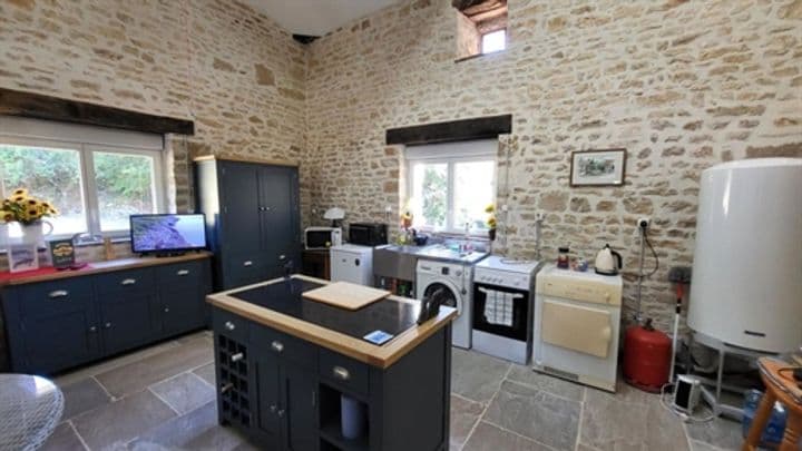 1 bedroom house for sale in Saint-Claud, France - Image 6