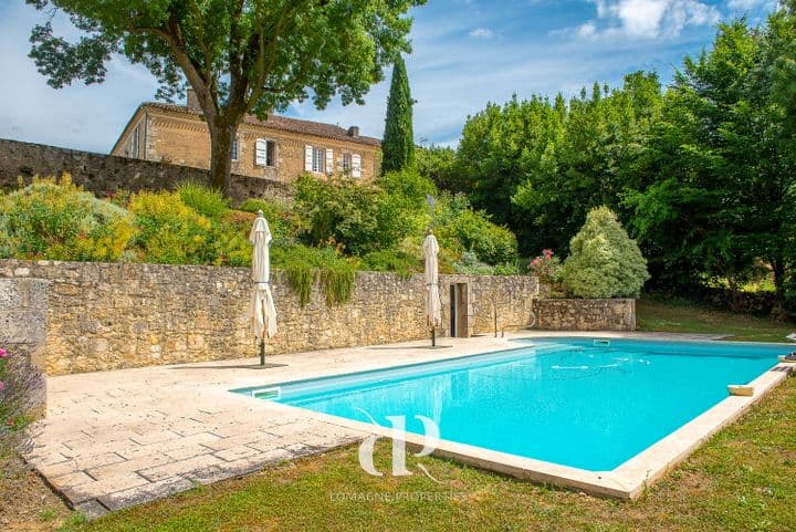 4 bedrooms house for sale in  France