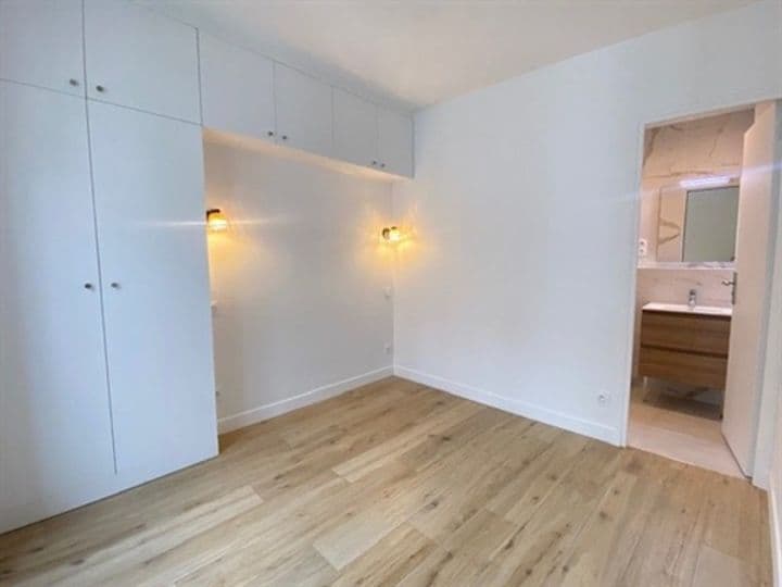 1 bedroom apartment for sale in Paris 7eme, France - Image 5