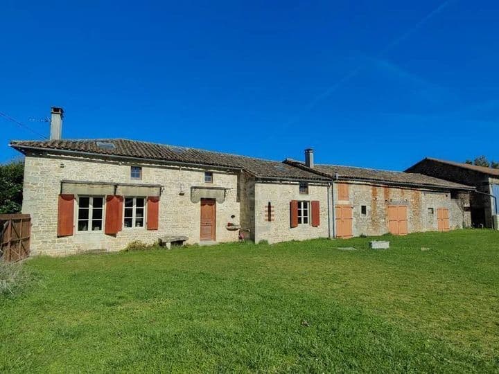 4 bedrooms house for sale in Sauze Vaussais, France