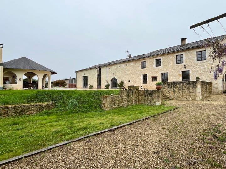 10 bedrooms house for sale in  France - Image 7