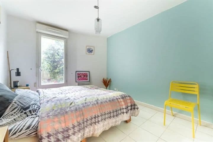 1 bedroom apartment for sale in Marseille, France - Image 2