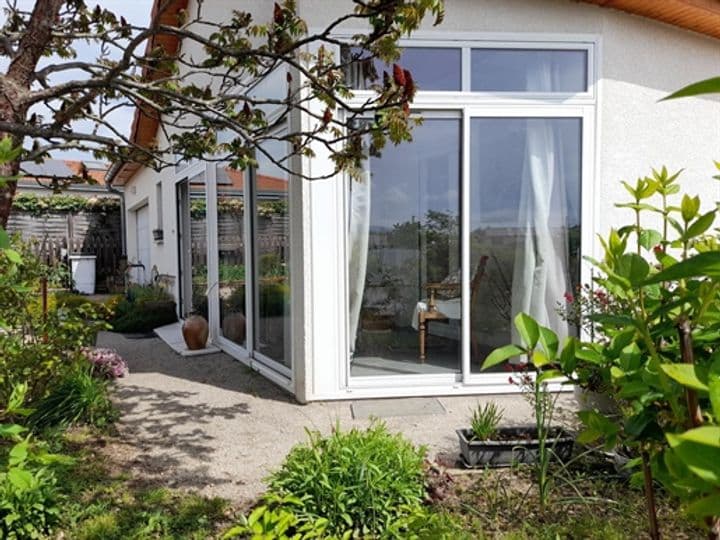 3 bedrooms house for sale in Renaison, France