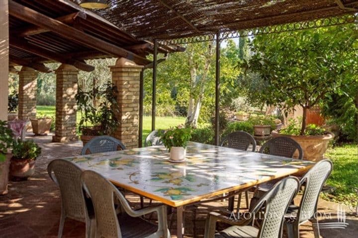 House for sale in Passignano sul Trasimeno, Italy - Image 12