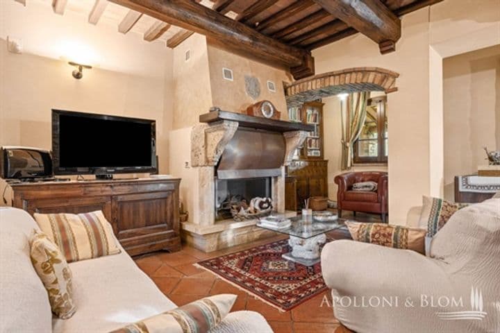 House for sale in Passignano sul Trasimeno, Italy - Image 7