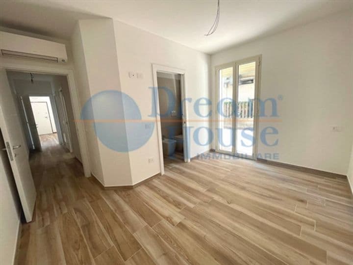 Apartment for sale in Alba Adriatica, Italy - Image 11