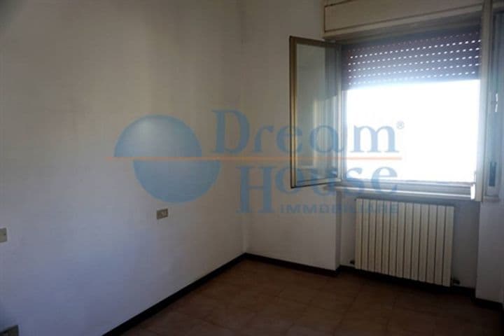 Apartment for sale in Martinsicuro, Italy - Image 11