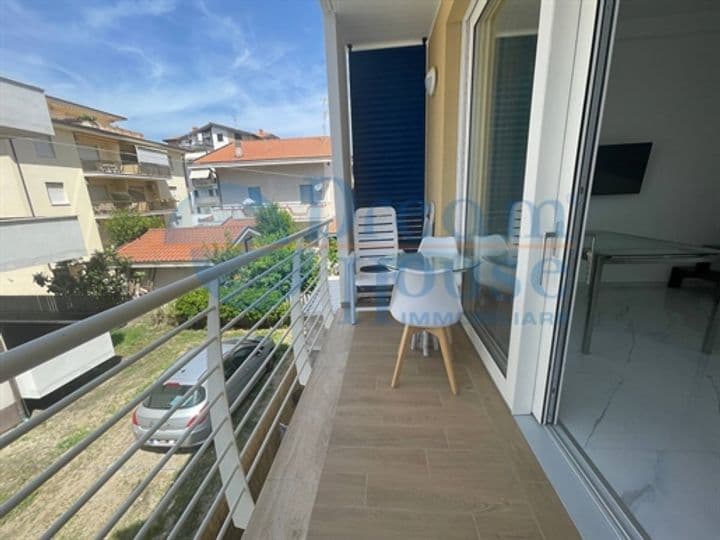 Apartment for sale in Tortoreto, Italy - Image 3