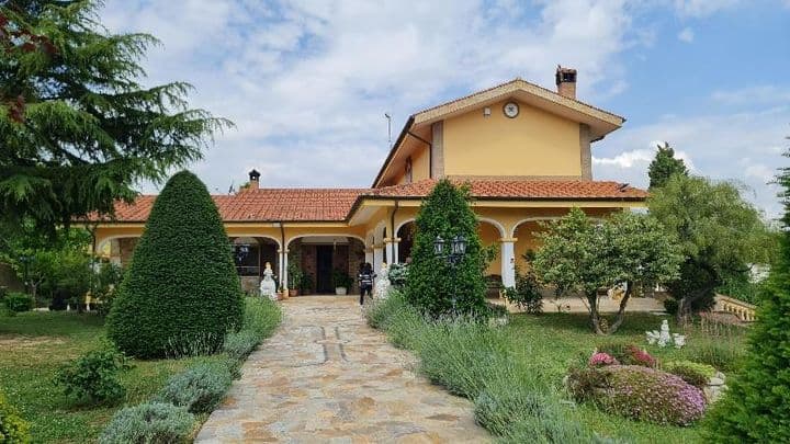 4 bedrooms house for sale in Pineto, Italy - Image 3