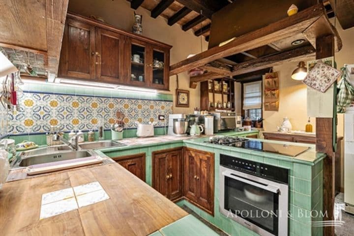 House for sale in Passignano sul Trasimeno, Italy - Image 10