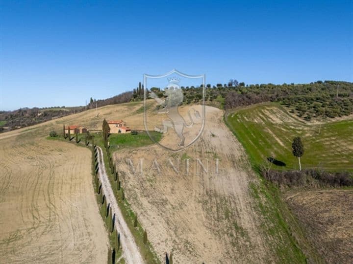 House for sale in Pienza, Italy - Image 2