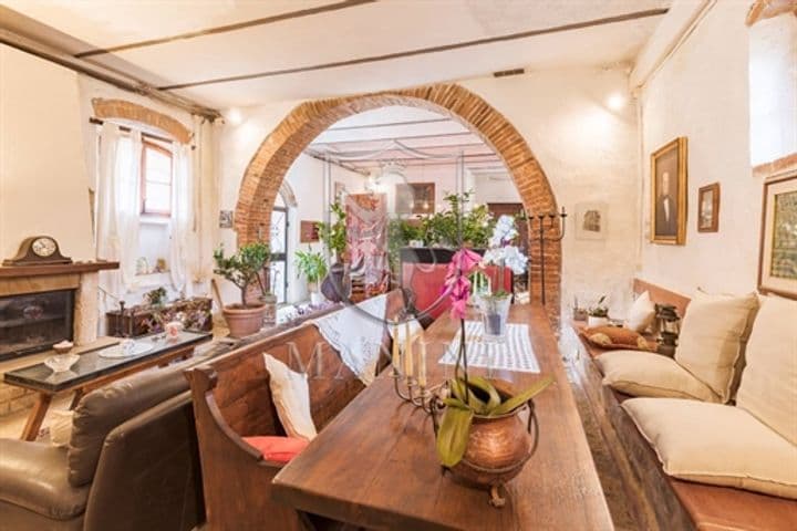 House for sale in Trequanda, Italy - Image 8